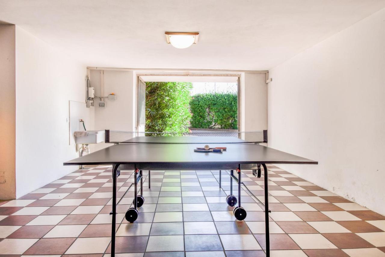 Villa Carini With 3000 Mq Garden & Heated Pool Castelnuovo del Garda Buitenkant foto