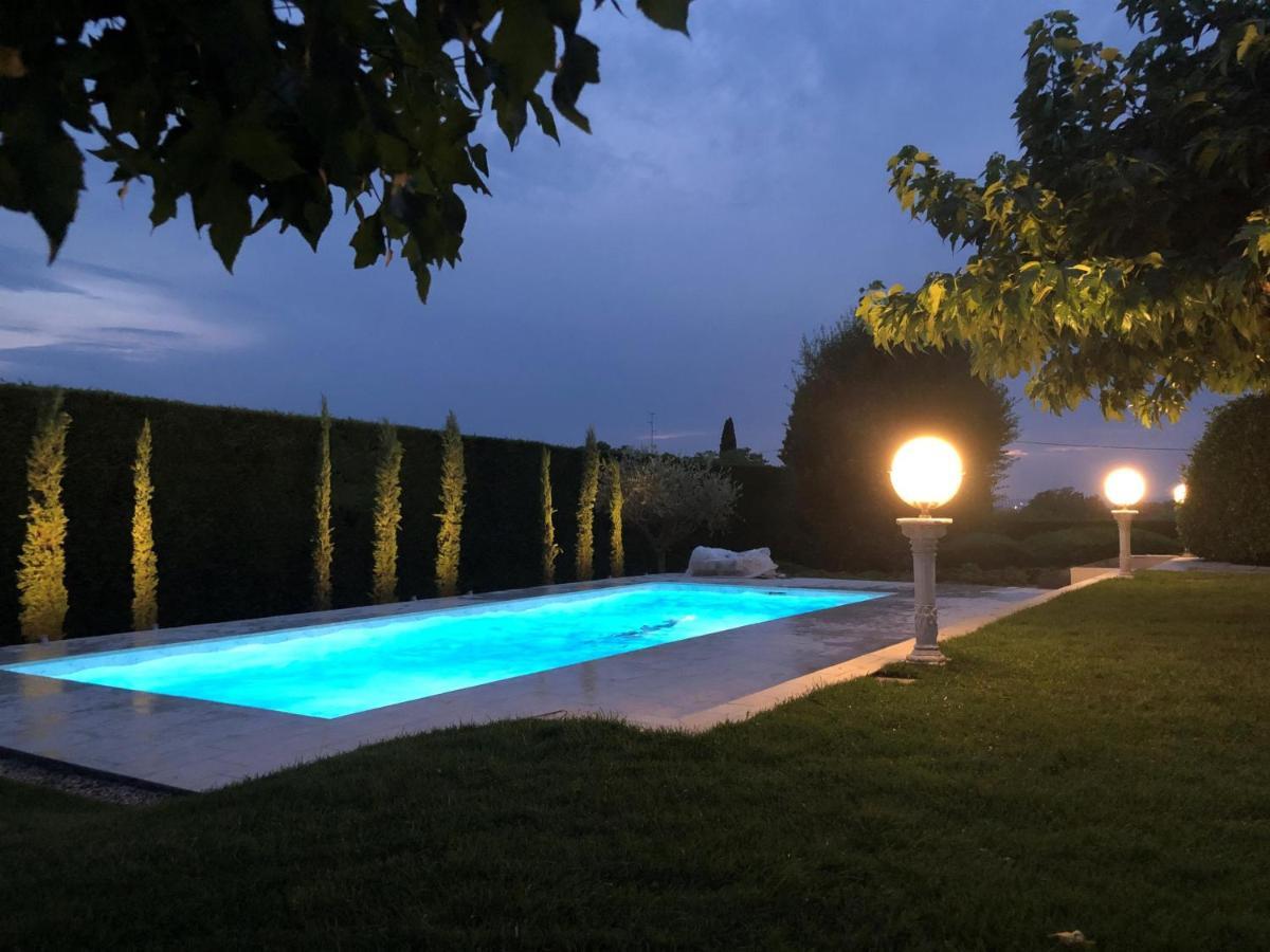 Villa Carini With 3000 Mq Garden & Heated Pool Castelnuovo del Garda Buitenkant foto
