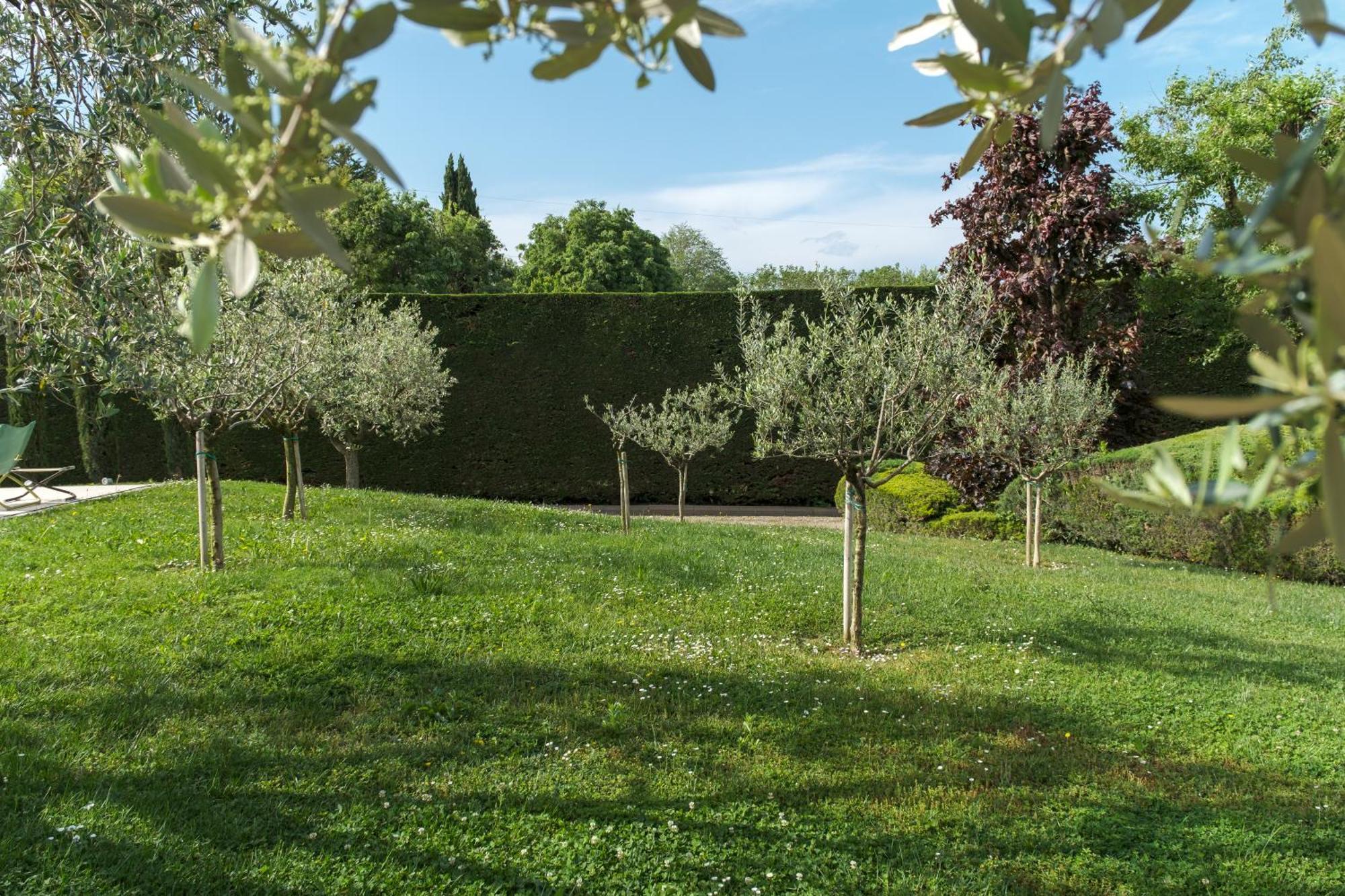 Villa Carini With 3000 Mq Garden & Heated Pool Castelnuovo del Garda Buitenkant foto